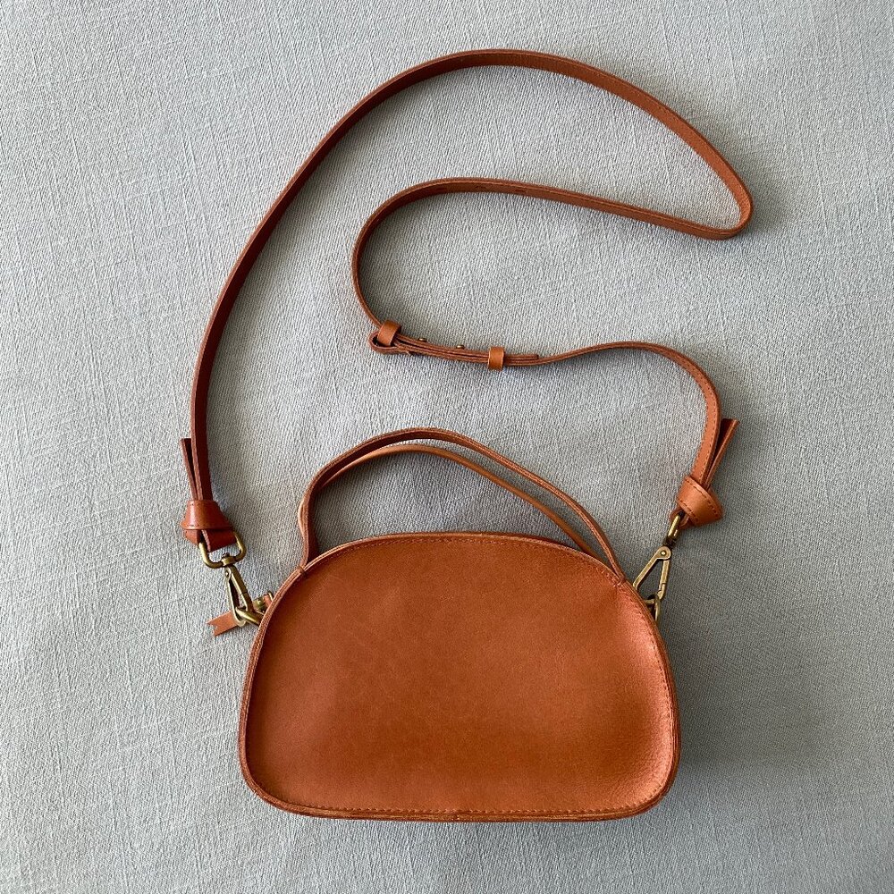 Madewell / The Sydney Zip-Top Crossbody Bag / Burnished Caramel